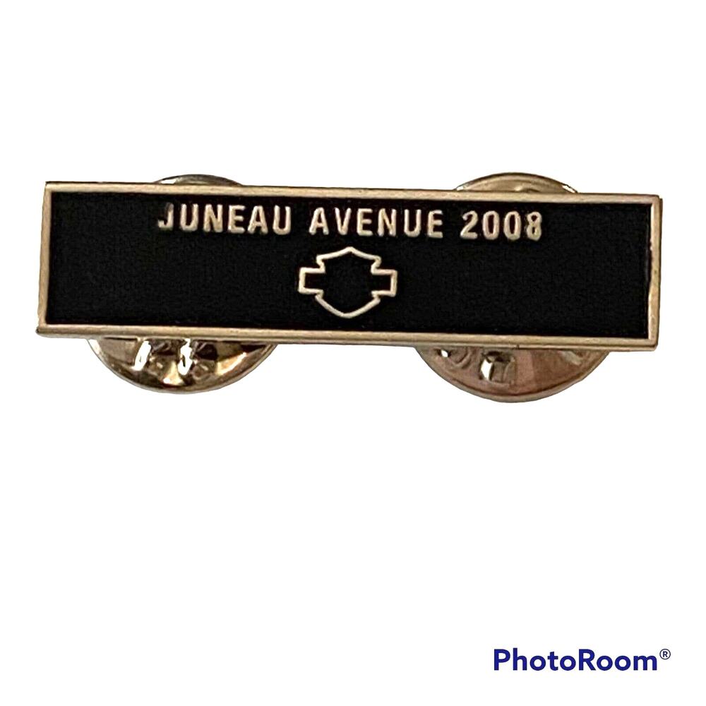 Vtg Juneau Avenue 2008 Harley Davidson Pin Factory Black Enamel Hat Vest Lapel